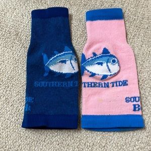 Southern Tide Bottle Sock Pair